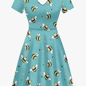 Super cute bee 🐝 dress 👗 worn once Medium